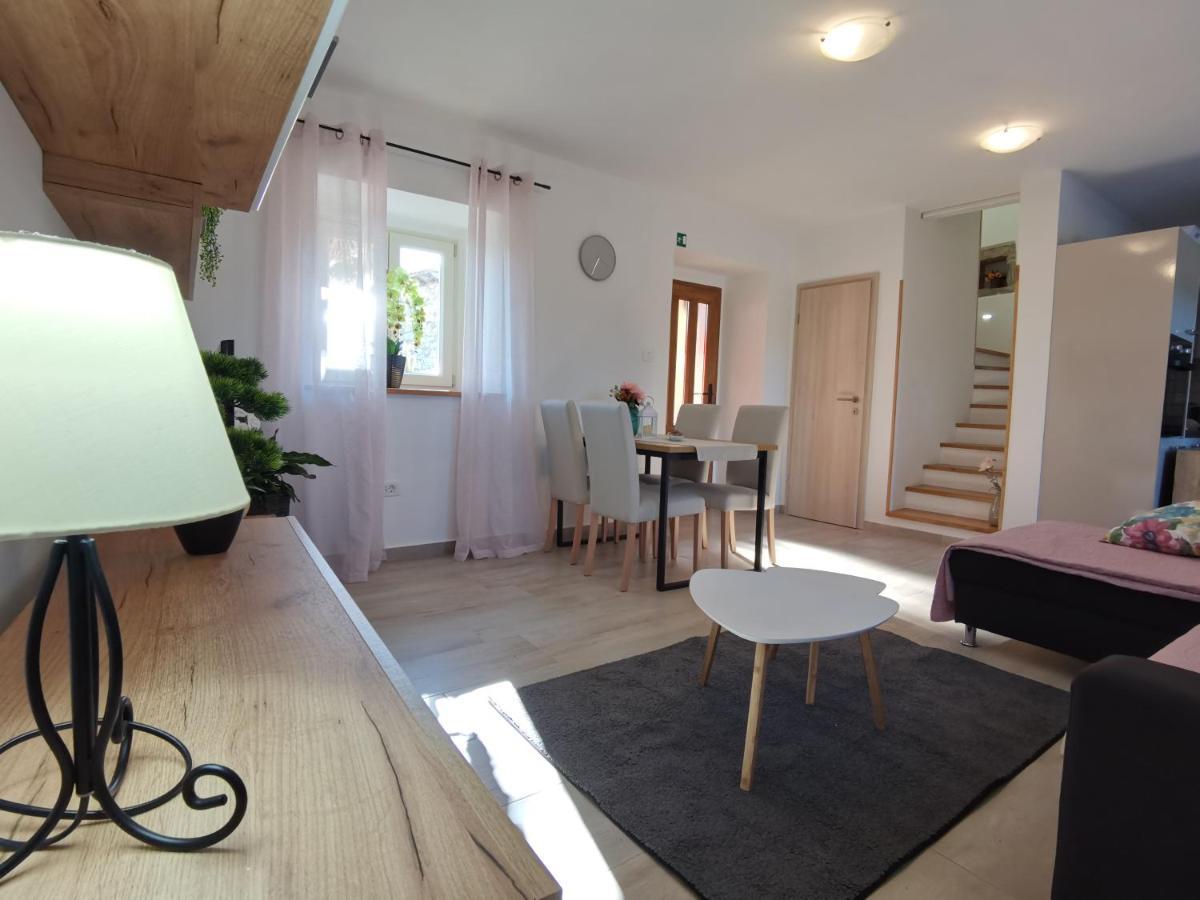 Jasmina Apartment Hum Экстерьер фото